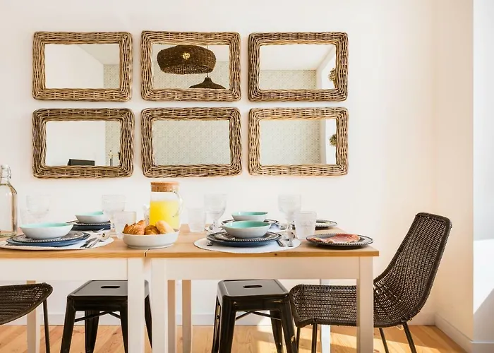 The Tile House 95 Apartment
