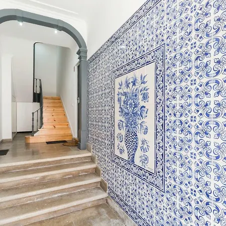 The Tile House 95 * Lisboa